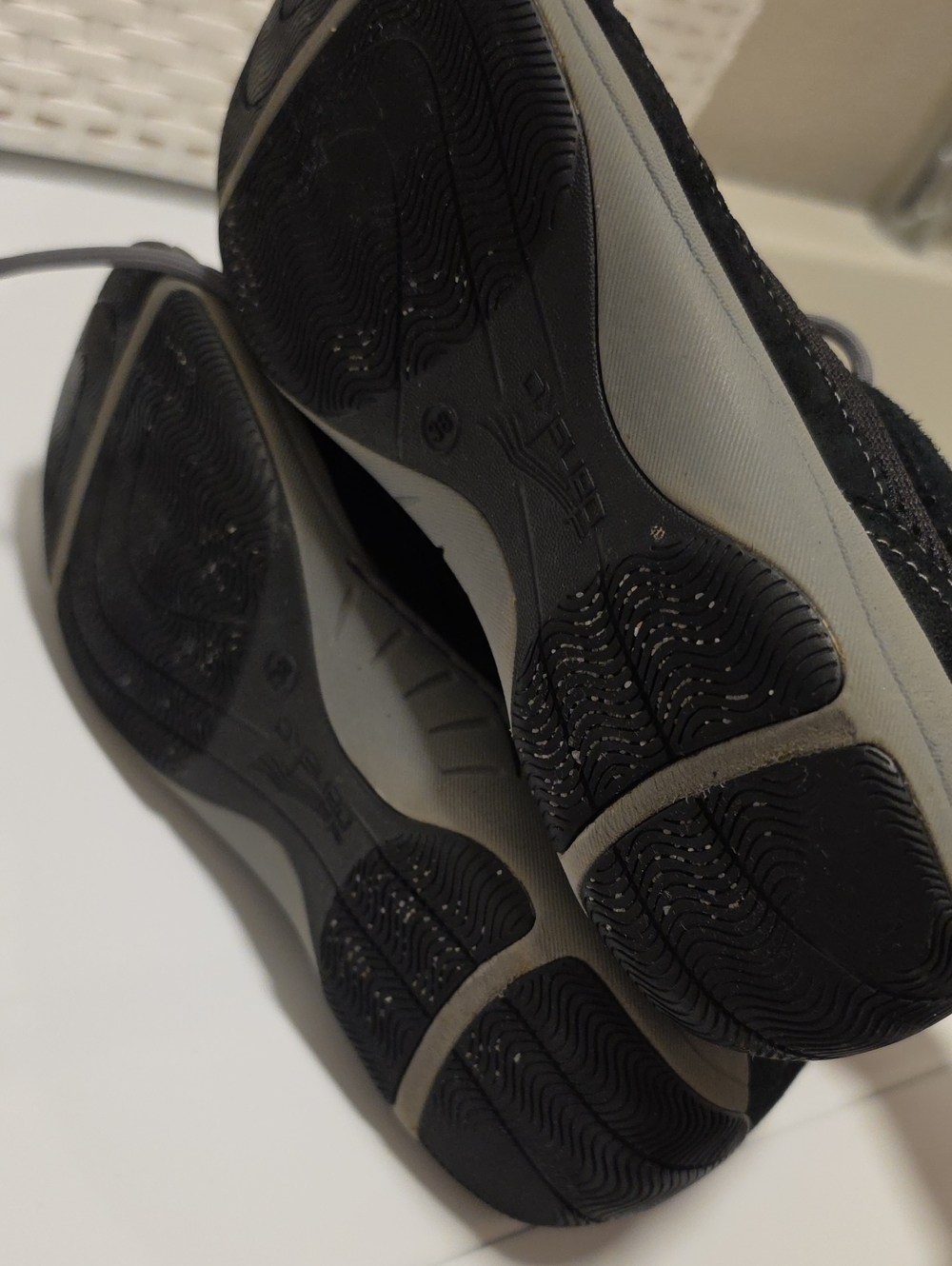 Dansko Helen Black and Purple Comfort Lace-Up Sneakers Size 38 - Picture 4 of 5